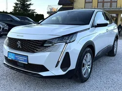 Biały Używany 2021 Peugeot 3008 SUV | 78 900 zł (Uczciwa cena)