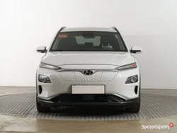 Biały Używany 2019 Hyundai Kona SUV | 75 000 zł