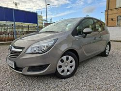Szary Używany 2016 Opel Meriva Minivan | 34 900 zł (Uczciwa cena)