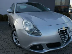 Srebrny (metalik) Używany 2013 Alfa Romeo Giulietta Hatchback | 20 800 zł (Dobra cena)