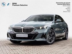 Zielony cape york metalizowany Używany 2024 BMW 520 Comfort Edition Sedan/Limuzyna | 244 900 zł (Dobra cena)