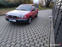 Czerwony Używany 2000 Toyota Corolla Hatchback | 3200 zł