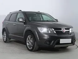 Szary Używany 2014 Fiat Freemont SUV | 34 999 zł (Dobra cena)