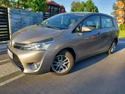 Szary Używany 2015 Toyota Verso Minivan | 43 900 zł (Uczciwa cena)