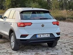 Biały Używany 2018 VW T-Roc SUV | 67 500 zł (Dość drogi)