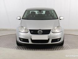 Srebrny Używany 2008 VW Jetta Sedan/Limuzyna | 8499 zł (Uczciwa cena)