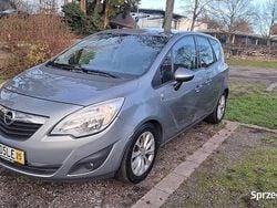 Szary Używany 2012 Opel Meriva Active Minivan | 16 900 zł (Dobra cena)