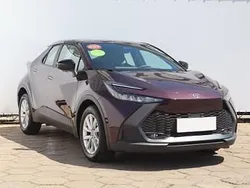Fioletowy Używany 2024 Toyota C-HR SUV | 116 999 zł (Dość drogi)