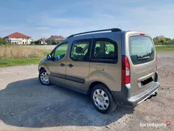 Grafitowy Używany 2014 Peugeot Partner Minivan | 28 800 zł (Uczciwa cena)