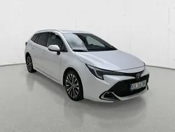 Biały Używany 2024 Toyota Corolla Kombi | 72 900 zł (Super Cena)