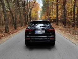 Czarny Używany 2019 Audi Q3 S-Line SUV | 108 000 zł (Uczciwa cena)