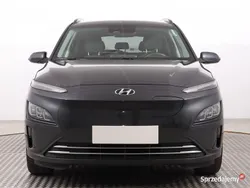 Szary Używany 2022 Hyundai Kona SUV | 73 999 zł (Uczciwa cena)