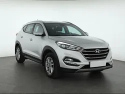 Srebrny Używany 2017 Hyundai Tucson SUV | 67 499 zł (Uczciwa cena)