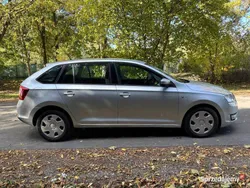 Srebrny Używany 2014 Skoda Rapid Hatchback | 21 900 zł (Drogi)
