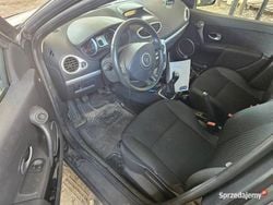 Grafitowy Używany 2009 Renault Clio GrandTour Rip Curl Kombi | 2500 zł
