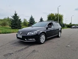 Czarny (metalik) Używany 2011 VW Passat Kombi | 19 900 zł (Uczciwa cena)