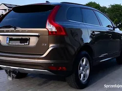 Brązowy Używany 2014 Volvo XC60 SUV | 53 900 zł (Uczciwa cena)