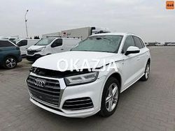 Biały Używany 2020 Audi Q5 S-Line SUV | 53 000 zł