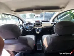Czerwony Używany 2015 Citroën Berlingo Minivan | 29 900 zł (Uczciwa cena)