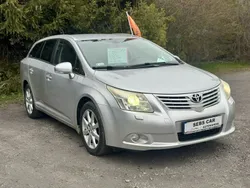 Srebrny (metalik) Używany 2010 Toyota Avensis Kombi | 16 900 zł (Dobra cena)