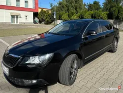 Czarny Używany 2014 Skoda Superb Ambition Sedan/Limuzyna | 37 900 zł (Super Cena)