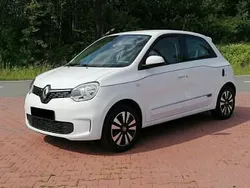 Biały Używany 2021 Renault Twingo Hatchback | 32 500 zł (Dość drogi)