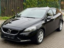 Czarny Używany 2017 Volvo V40 Sedan/Limuzyna | 45 000 zł (Dobra cena)