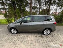Szary Używany 2016 Opel Zafira Minivan | 41 000 zł (Uczciwa cena)