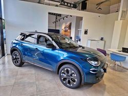 Lakier metalizowany zielony mare z dachem w kolorze czarny cinema Nowe 2025 Fiat 600 La Prima SUV | 104 540 zł (Uczciwa cena)