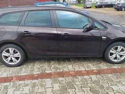 Brązowy Używany 2014 Opel Astra Kombi | 22 000 zł (Dobra cena)