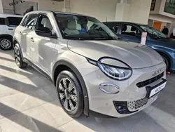 Beżowy Nowe 2025 Fiat 600 | 99 500 zł (Drogi)