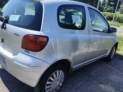 Srebrny Używany 2005 Toyota Yaris Hatchback | 3000 zł (Dobra cena)