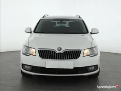 Biały Używany 2015 Skoda Superb Kombi | 21 499 zł (Super Cena)