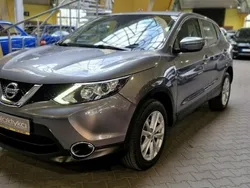 Szary Używany 2016 Nissan Qashqai SUV | 47 900 zł (Uczciwa cena)