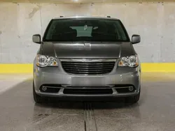 Srebrny Używany 2015 Chrysler Town & Country Minivan | 49 000 zł
