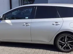Srebrny Używany 2018 Toyota Auris Kombi | 62 900 zł (Drogi)