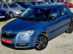 Niebieski jasny (metalik) Używany 2010 Skoda Fabia Hatchback | 11 900 zł (Dobra cena)