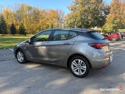 Szary Używany 2016 Opel Astra Hatchback | 39 900 zł (Uczciwa cena)