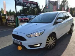 Biały Używany 2015 Ford Focus Kombi | 30 999 zł (Uczciwa cena)