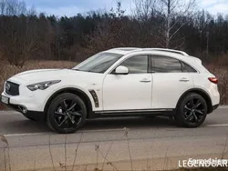 Używany 2017 Infiniti QX70 | 125 900 zł