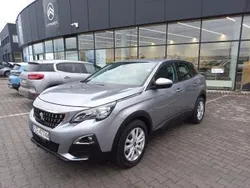 Srebrny Używany 2018 Peugeot 3008 Active | 63 900 zł (Uczciwa cena)