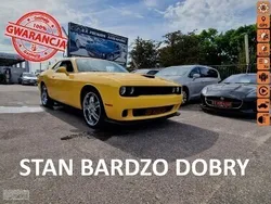 Żółtozłoty Używany 2017 Dodge Challenger Coupe | 108 900 zł (Drogi)