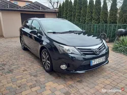 Czarny Używany 2013 Toyota Avensis Kombi | 37 900 zł (Dobra cena)