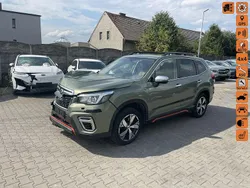 Zielony ciemny (metalik) Używany 2020 Subaru Forester SUV | 39 900 zł