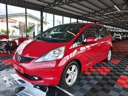 Czerwony Używany 2009 Honda Jazz Hatchback | 18 800 zł (Uczciwa cena)