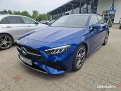 Niebieski Używany 2024 Mercedes A200 Hatchback | 129 150 zł