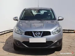 Srebrny Używany 2013 Nissan Qashqai SUV | 35 999 zł (Uczciwa cena)