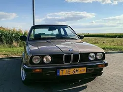 Beżowy Używany 1982 BMW 320 Coupe | 42 800 zł