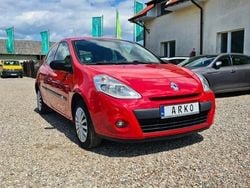 Czerwony Używany 2010 Renault Clio II Hatchback | 14 900 zł (Dość drogi)