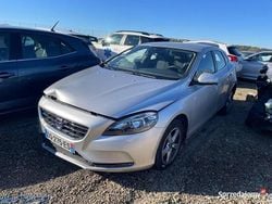Szary Używany 2015 Volvo V40 Momentum Kombi | 22 700 zł